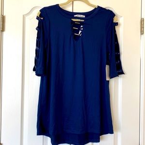NWT New York Laundry Navy Top